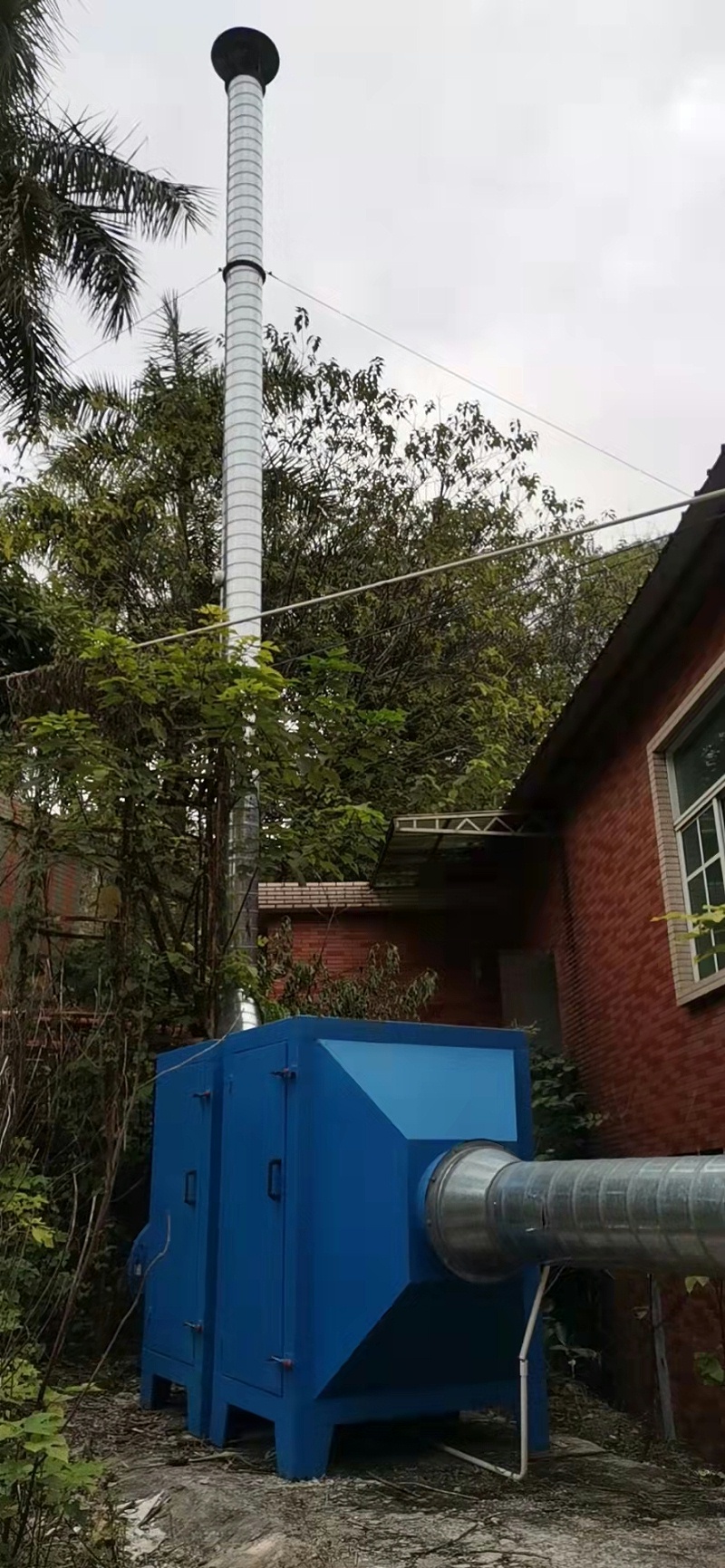 壹點點廢氣處理設(shè)備圖