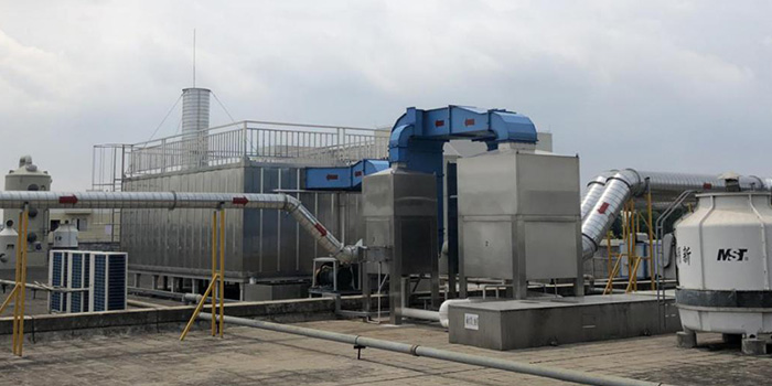 翌駿環(huán)保告訴您噴漆房廢氣處理用啥設(shè)備